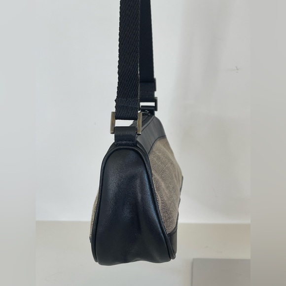 Gucci Baguette Shoulder Bag - Picture 6 of 12